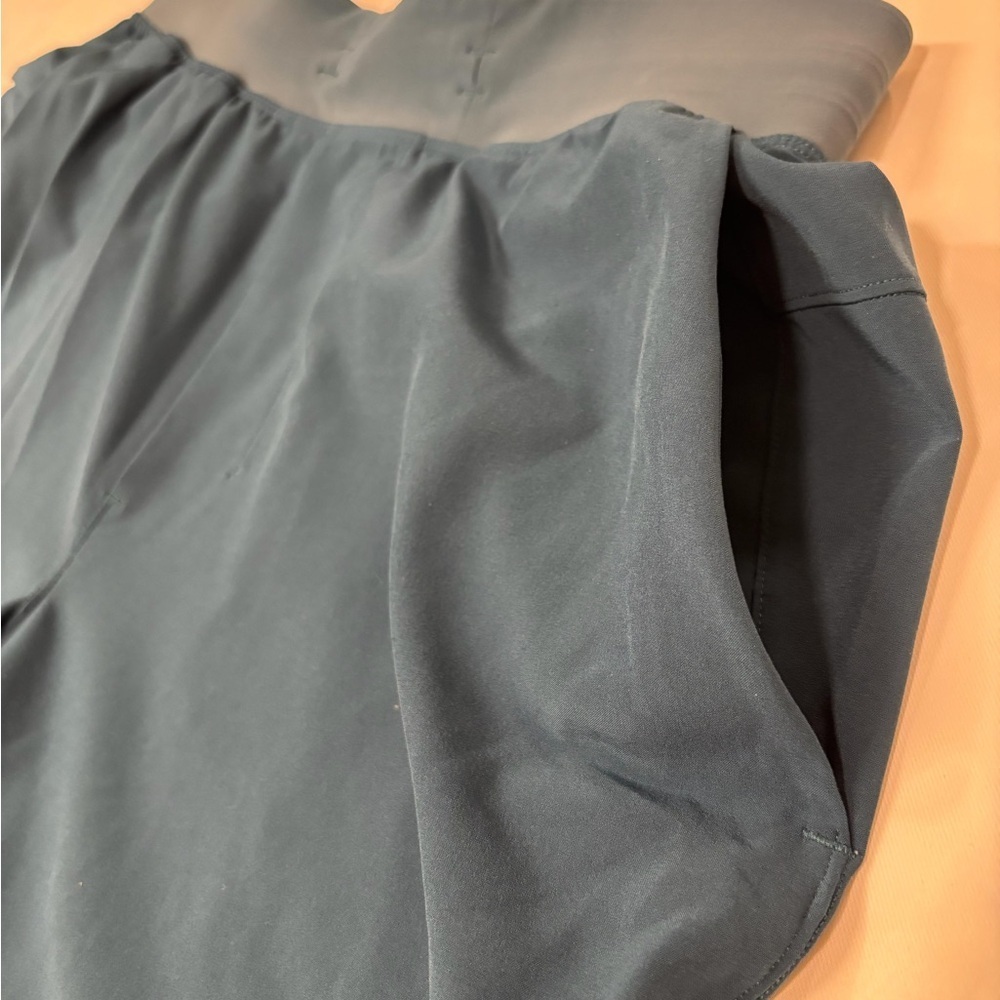 LULULEMON ATHLETICA TEAL ATHLETIC SHORT WITH A POCKET IN THE SIDE SIZE M - Picture 5 of 12